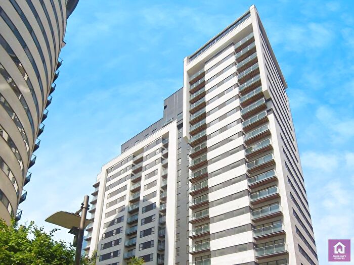 2 Bedroom Flat For Sale In Britton House, Lord Street, Manchester, M4