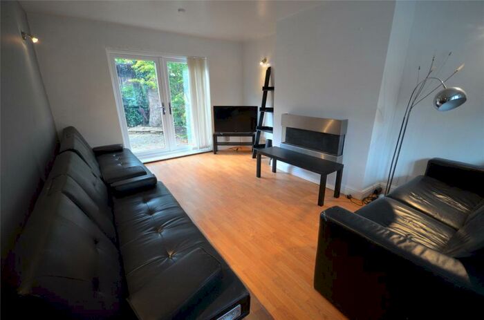 5 Bedroom House To Rent In Blackburn Gardens, West Didsbury, Manchester, M20