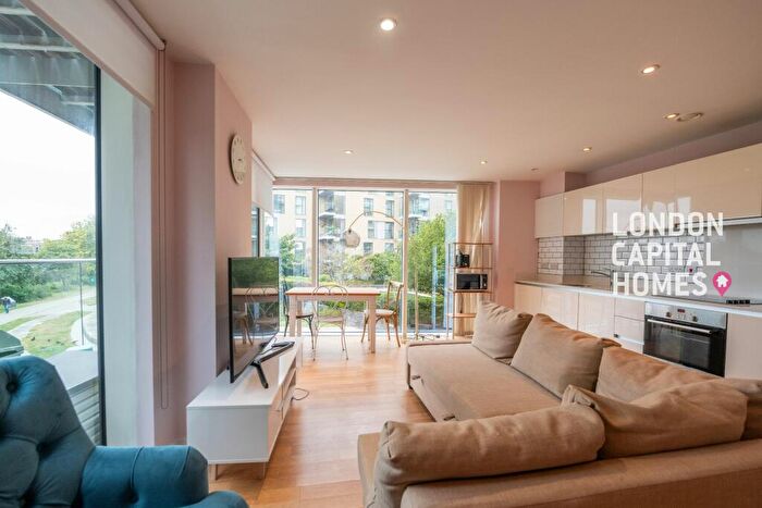1 Bedroom Apartment To Rent In Riverside Apartments, Goodchild Road, London, N4