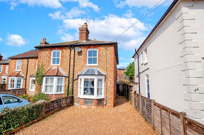 2 Bedroom Semi Detached House For Sale In Josephs Road, Guildford, GU1