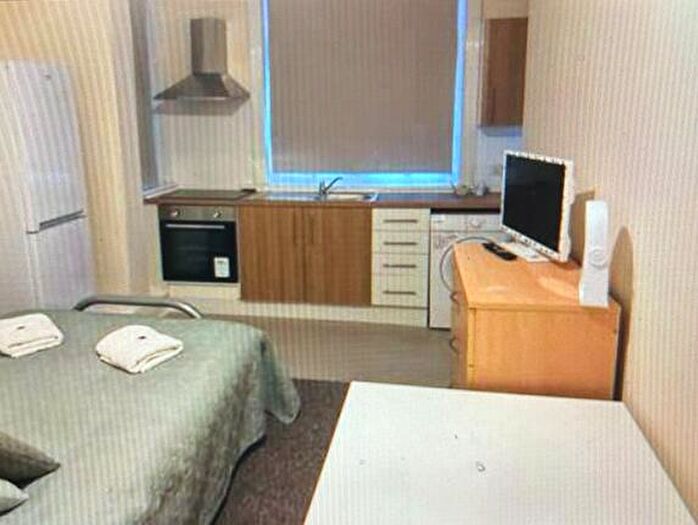 Studio To Rent In The Polygon, Southampton, Hampshire, SO15