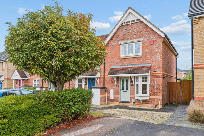 2 Bedroom End Of Terrace House For Sale In Tulip Close, Biggleswade, SG18