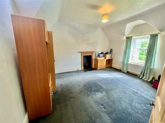 3 Bedroom Detached House For Sale In Llangernyw, LL22