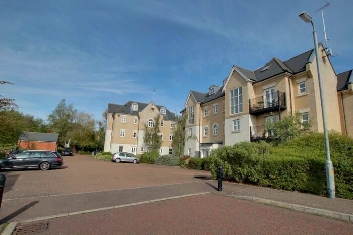 2 Bedroom Flat To Rent In Mile End Road, Colchester, CO4