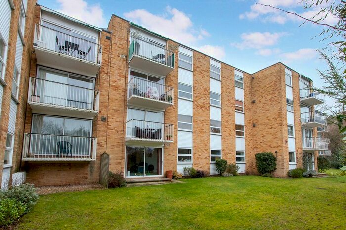 2 Bedroom Flat To Rent In Beech House, Ancastle Green, Henley-On-Thames, Oxfordshire, RG9