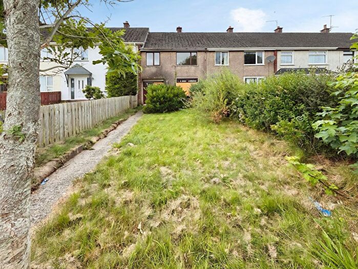 3 Bedroom Terraced House For Sale In Maple Crescent, Dunmurry, BT17