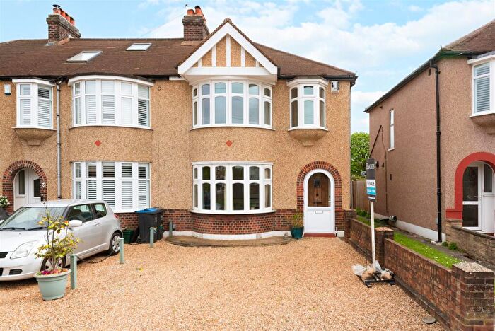 3 Bedroom House For Sale In Leamington Avenue, Morden, SM4