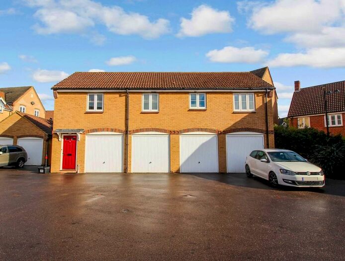 2 Bedroom Property To Rent In Tippett Avenue, Redhouse, Swindon, SN25