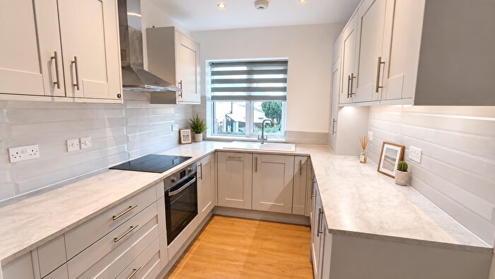 2 Bedroom Flat To Rent In Sundon Park Road, Luton, LU3