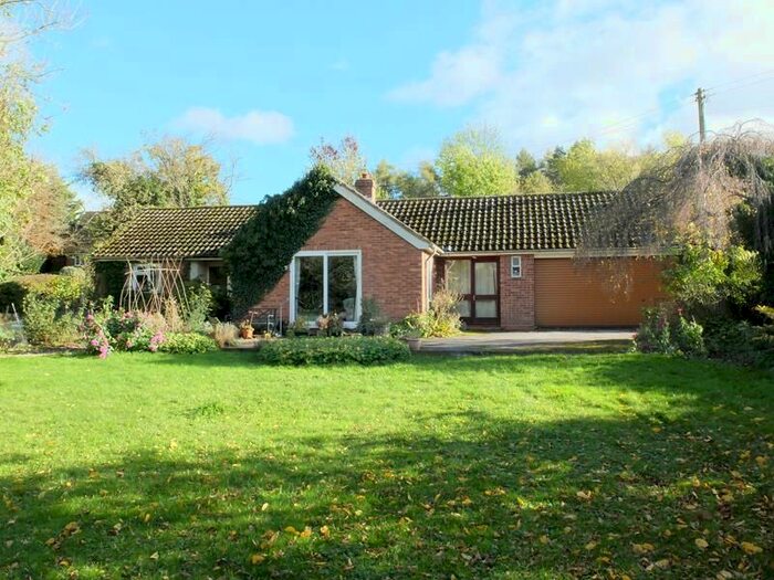 3 Bedroom Bungalow For Sale In Sharon, Cradley, Malvern, Herefordshire WR13