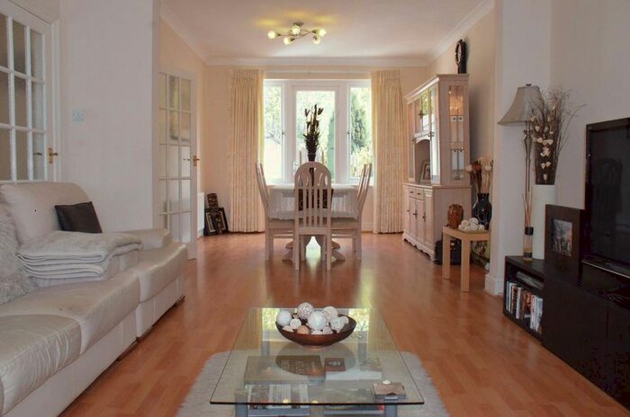 3 Bedroom Property To Rent In Brampton Road, London NW9