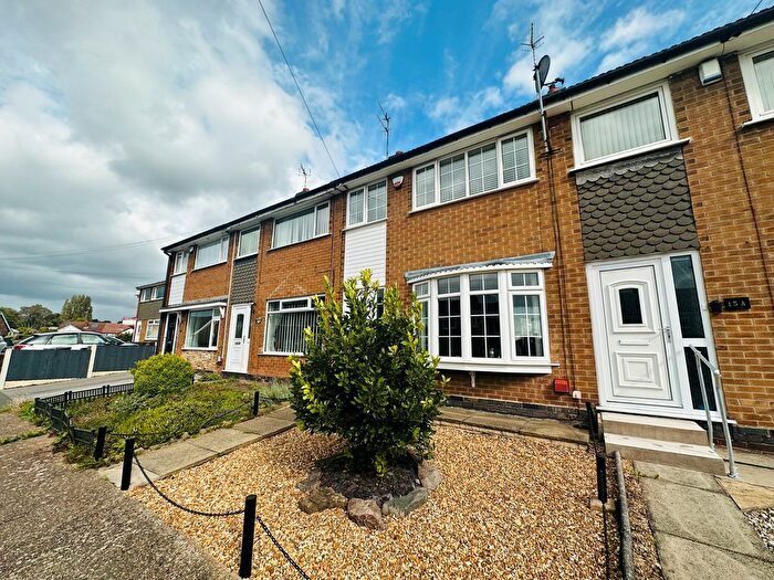 3 Bedroom Town House To Rent In Brackendale Avenue, Nottingham, NG5