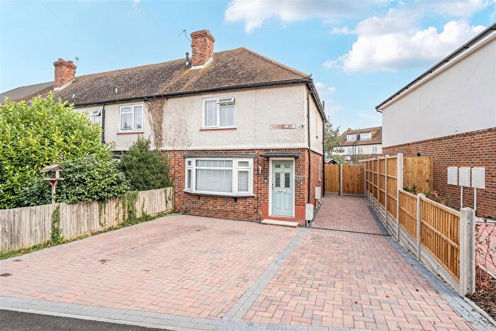 3 Bedroom End Terrace House For Sale In Quarry Road, Maidstone, ME15