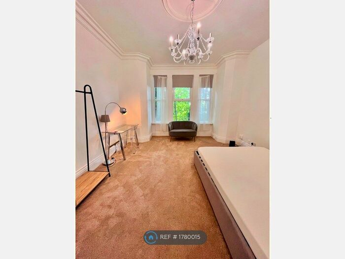 2 Bedroom Flat To Rent In Park Road, Nottingham, NG7