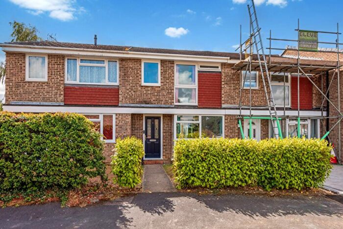 3 Bedroom Terraced House For Sale In North Baddesley, Southampton, SO52