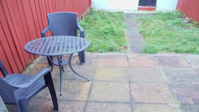 Studio To Rent In High Road, London, N22