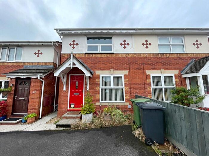 3 Bedroom End Of Terrace House To Rent In Guinevere Way, Exeter, Devon, EX4