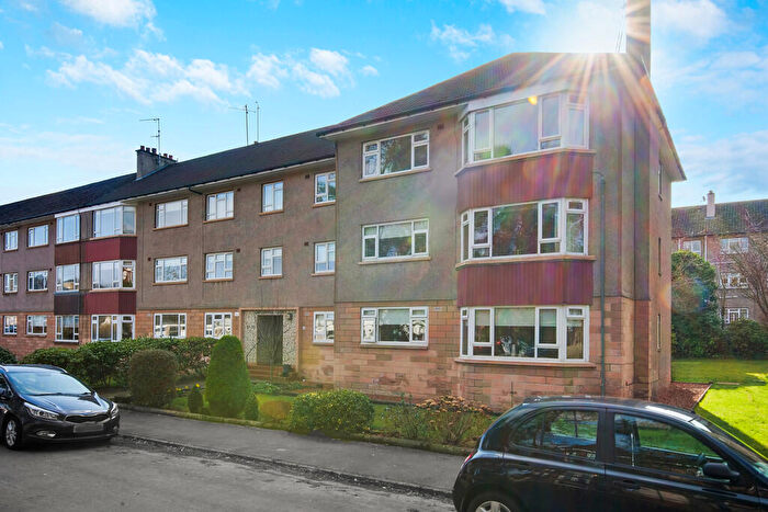 2 Bedroom Apartment To Rent In Chesterfield Court, Dorchester Place, G12