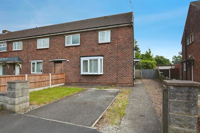 3 Bedroom End Of Terrace House For Sale In Burghley Road, Scunthorpe, DN16