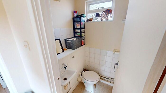 3 Bedroom End Of Terrace House For Sale In Crawley Close, Corringham, Stanford-Le-Hope, Essex, SS17