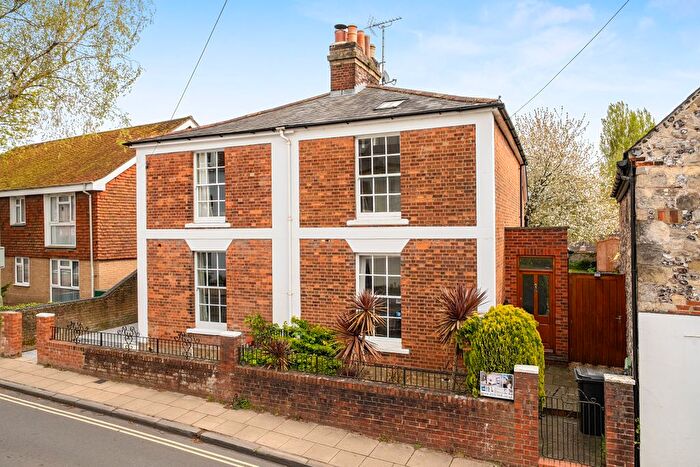 3 Bedroom Detached House For Sale In Hyde Street, Winchester, SO23