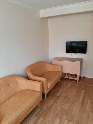 6 Bedroom Semi-Detached House To Rent In Dollis Drive, Farnham, Surrey, GU9