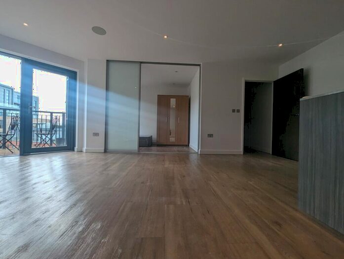 2 Bedroom Flat To Rent In Aerodrome Road, Beaufort Park, London, NW9