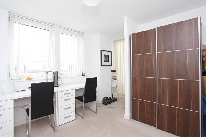 1 Bedroom Flat To Rent In Surrey Quays Road, Canada Water, London, SE16