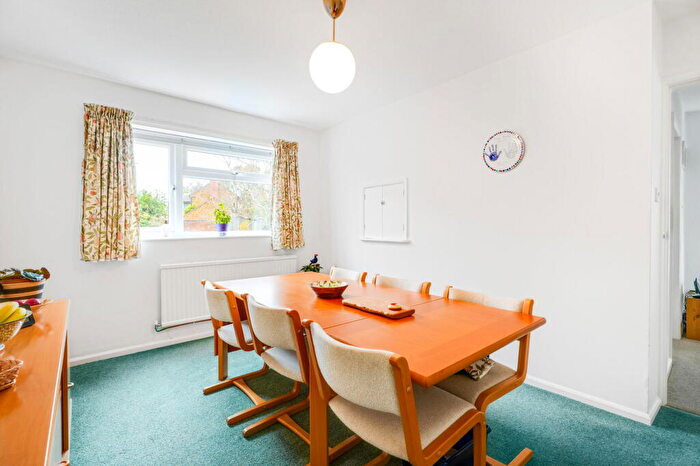 4 Bedroom Detached House For Sale In The Paddock, Lower Boddington, Northamptonshire, NN11