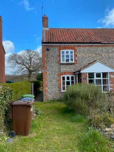 2 Bedroom Semi-Detached House For Sale In Bradfield Road, Lower Southrepps, Norfolk, NR11