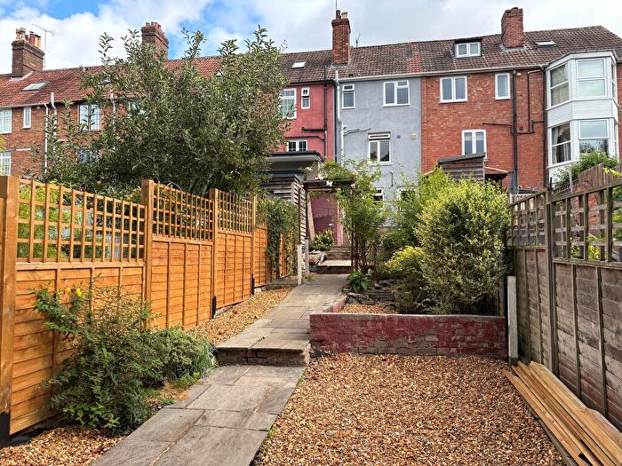 2 Bedroom House To Rent In Anchor Road, Calne, Wiltshire, SN11