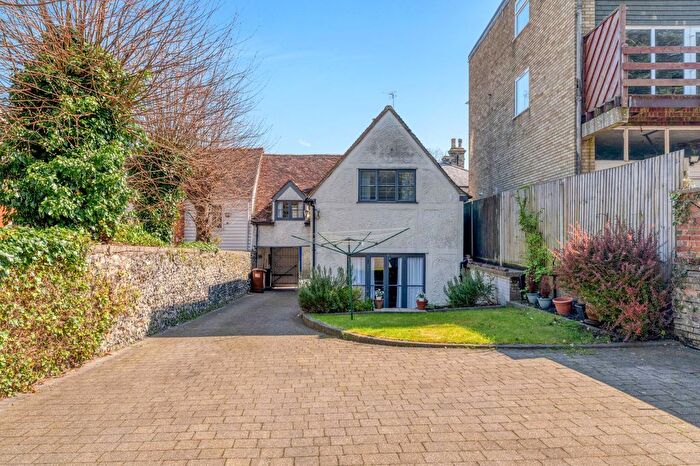 3 Bedroom Detached House For Sale In London Road, Royston, SG8