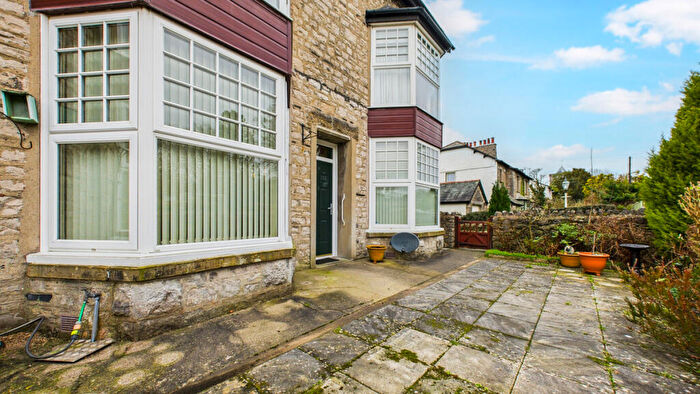 2 Bedroom Apartment For Sale In Springfield, Heversham, LA7