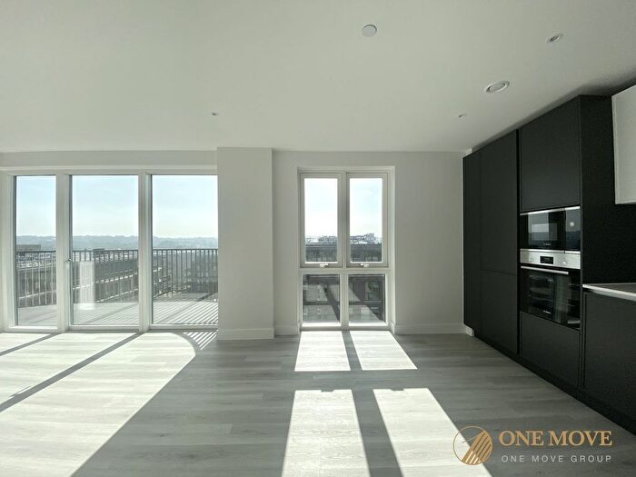 3 Bedroom Flat To Rent In Kidbrooke Village By Berkeley, SE3