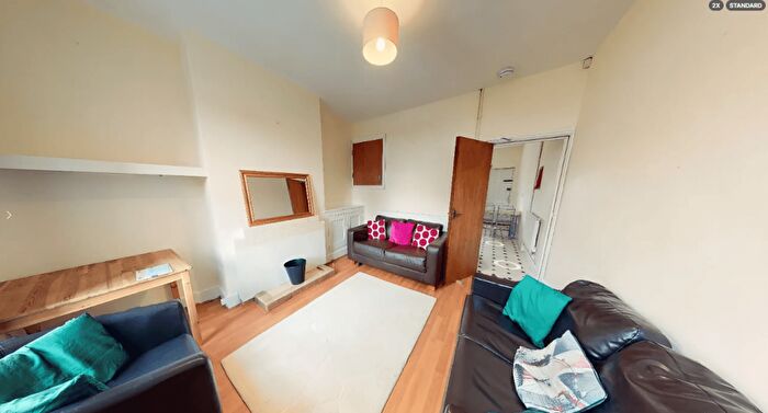 3 Bedroom Terraced House To Rent In Park Road, Lenton, Nottingham, NG7