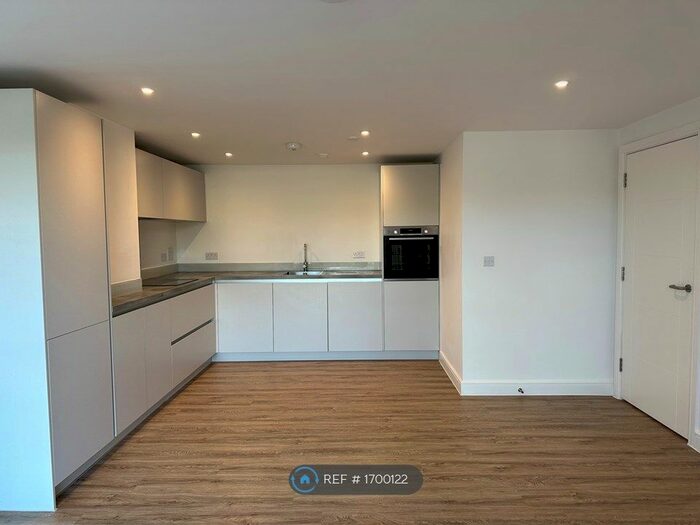1 Bedroom Flat To Rent In Station Place, Brentwood, CM14