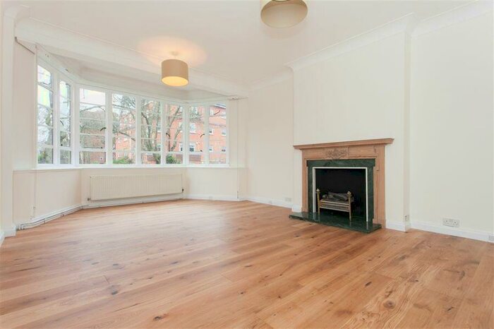 3 Bedroom Flat To Rent In Wedderburn Road, Hampstead, NW3
