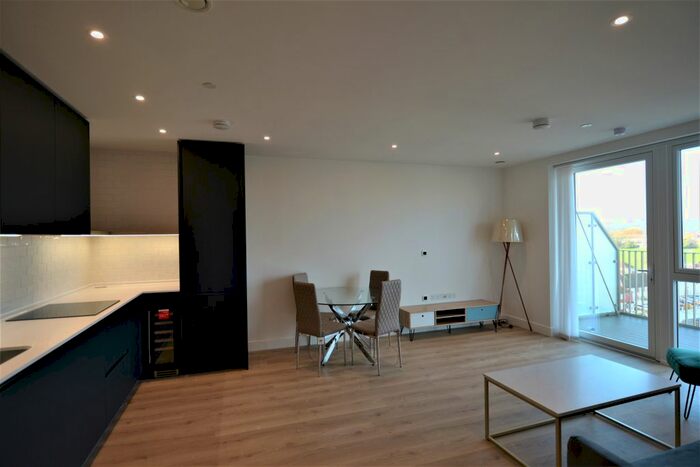 2 Bedroom Flat To Rent In Beresford Avenue, Wembley, HA0