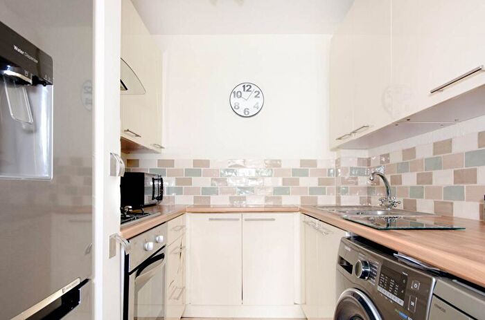 1 Bedroom Maisonette To Rent In Priors Croft, Old Woking, Woking, GU22