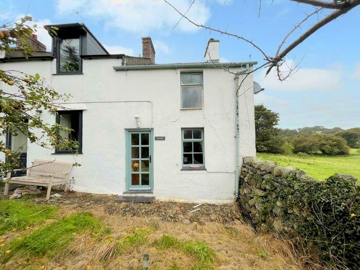 2 Bedroom End Of Terrace House For Sale In Glasinfryn, LL57