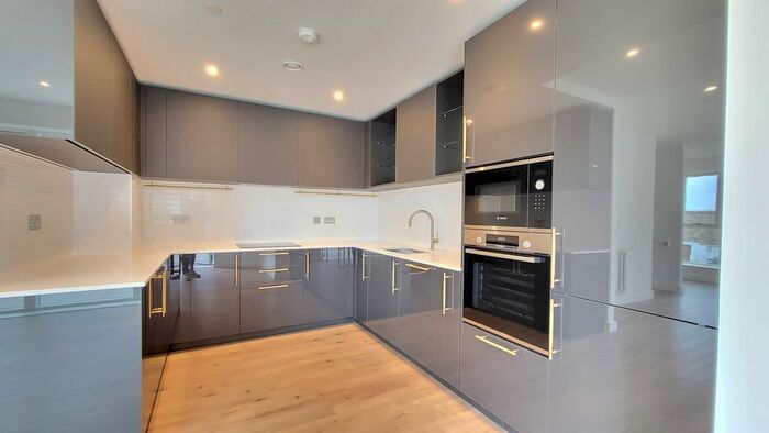 3 Bedroom Maisonette To Rent In Mary Neuner Road, London, N8