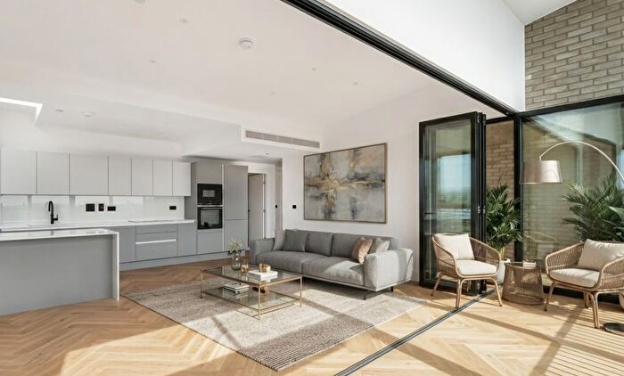 3 Bedroom Flat For Sale In Graphite Square, Albert Embankment, SE11