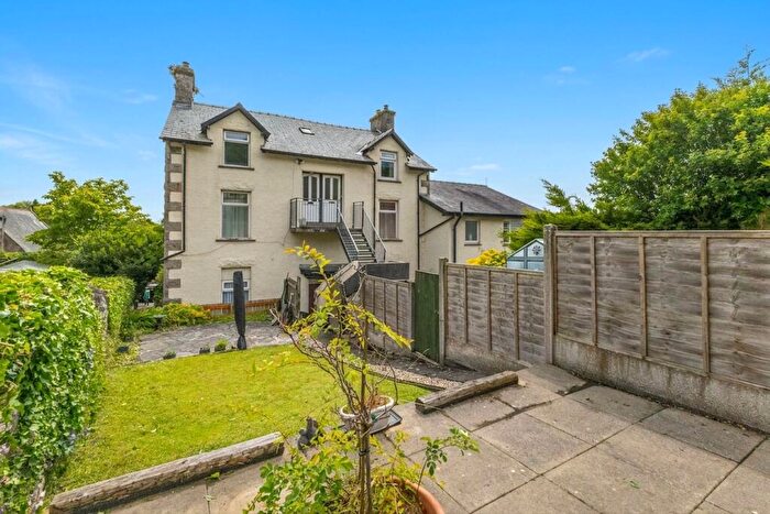 2 Bedroom Flat For Sale In East View, Kents Bank Road, Grange-Over-Sands, LA11