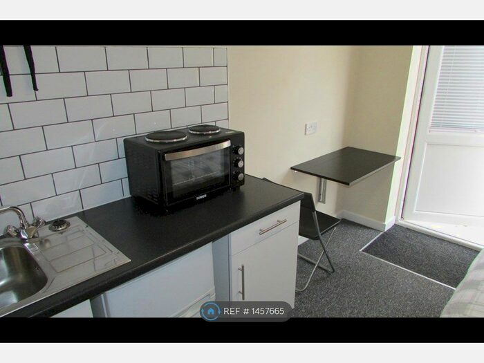 Studio To Rent In Harefield Road, Coventry, CV2