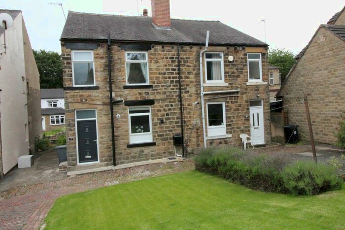 2 Bedroom End Of Terrace House To Rent In Carlinghow Lane, Batley, WF17
