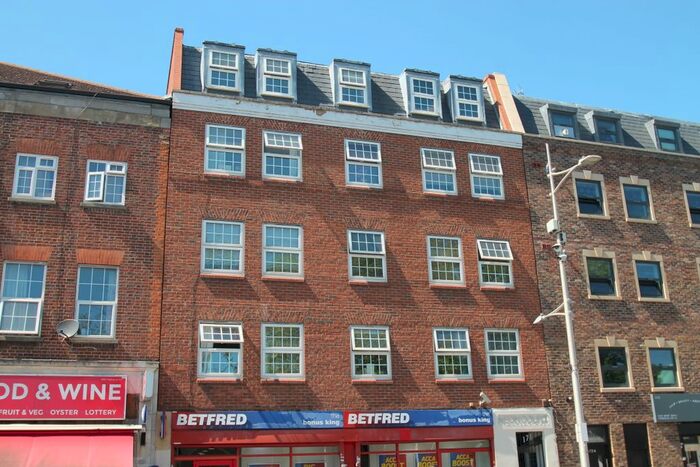 1 Bedroom Flat To Rent In High Street, Barkingside, IG6