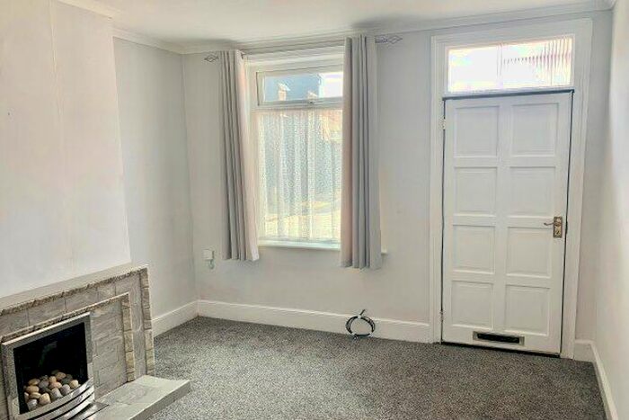2 Bedroom Terraced House To Rent In Station Road, Nottingham, NG10