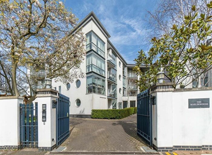 2 Bedroom Flat To Rent In Cranmer Street, Nottingham, Nottinghamshire, NG3