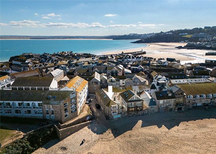 1 Bedroom Flat For Sale In Porthmeor Road, St. Ives, Cornwall, TR26