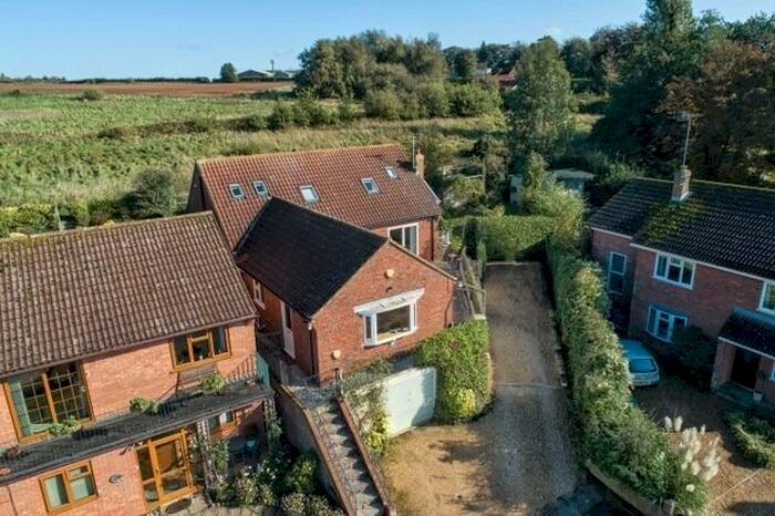 4 Bedroom Detached House To Rent In Tudor Way, Dersingham, PE31